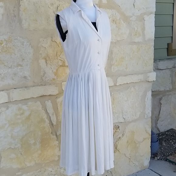 Flowy Dress - Picture 3 of 4